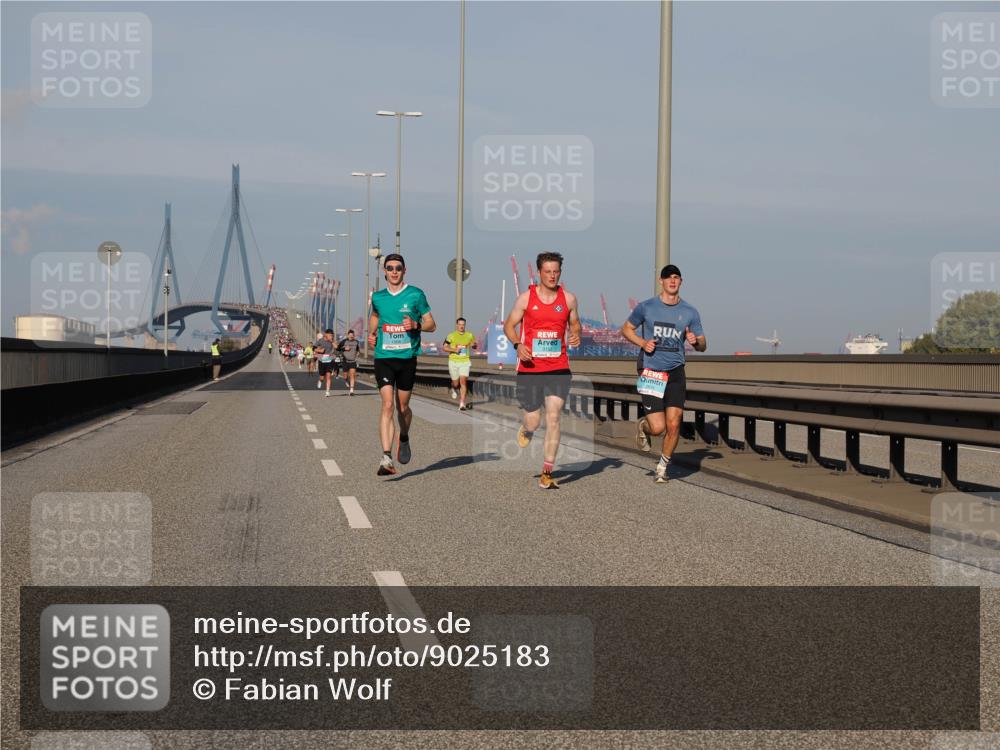 03.10.2025 - Köhlbrandbrückenlauf Fabian Wolf http://msf.ph/oto/9025183 03.10.2025 09:41:23 Position 3  meine-sportfotos.de