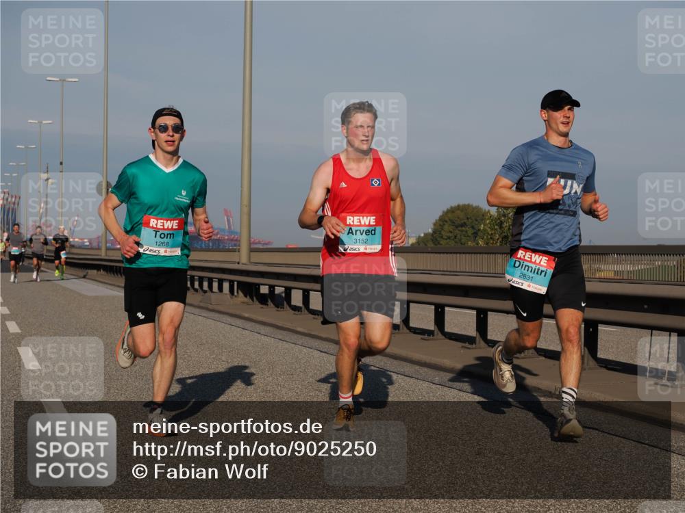 03.10.2025 - Köhlbrandbrückenlauf Fabian Wolf http://msf.ph/oto/9025250 03.10.2025 09:41:26 Position 3 1268, 3152, 2831 meine-sportfotos.de