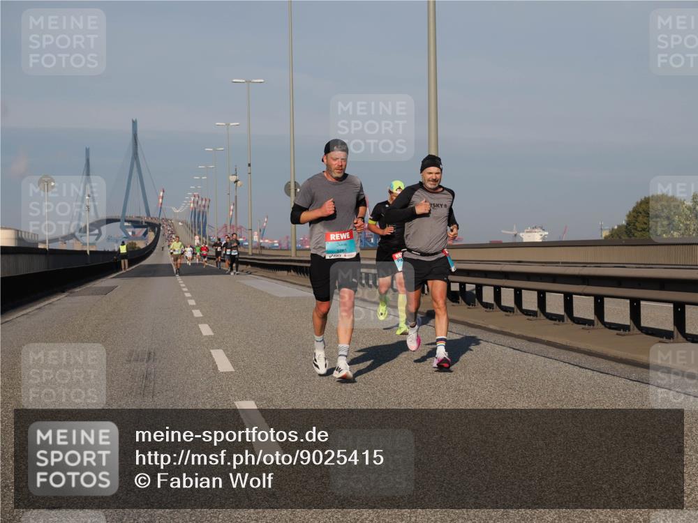 03.10.2025 - Köhlbrandbrückenlauf Fabian Wolf http://msf.ph/oto/9025415 03.10.2025 09:41:35 Position 3 3785 meine-sportfotos.de