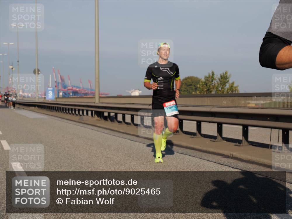 03.10.2025 - Köhlbrandbrückenlauf Fabian Wolf http://msf.ph/oto/9025465 03.10.2025 09:41:37 Position 3 3609 meine-sportfotos.de