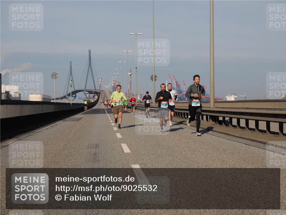 03.10.2025 - Köhlbrandbrückenlauf Fabian Wolf http://msf.ph/oto/9025532 03.10.2025 09:41:48 Position 3  meine-sportfotos.de