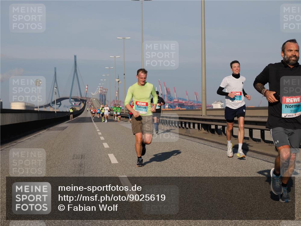 03.10.2025 - Köhlbrandbrückenlauf Fabian Wolf http://msf.ph/oto/9025619 03.10.2025 09:41:52 Position 3 1462, 3193 meine-sportfotos.de
