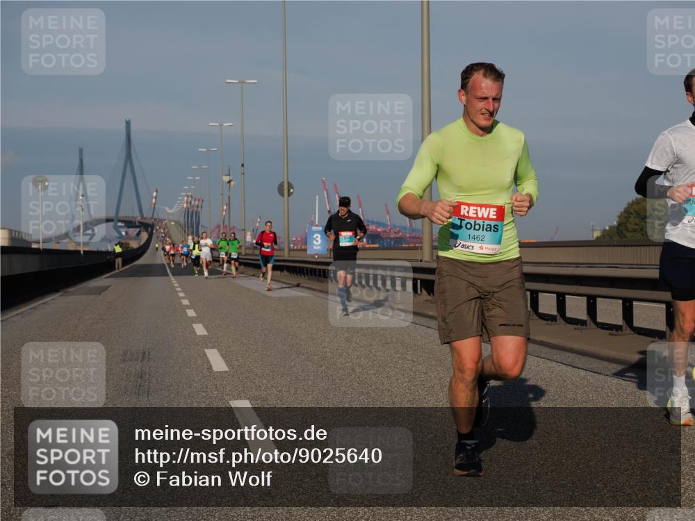 03.10.2025 - Köhlbrandbrückenlauf Fabian Wolf http://msf.ph/oto/9025640 03.10.2025 09:41:54 Position 3 3, 1462 meine-sportfotos.de