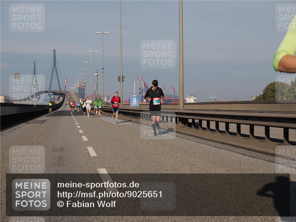 03.10.2025 - Köhlbrandbrückenlauf Fabian Wolf http://msf.ph/oto/9025651 03.10.2025 09:41:54 Position 3  meine-sportfotos.de
