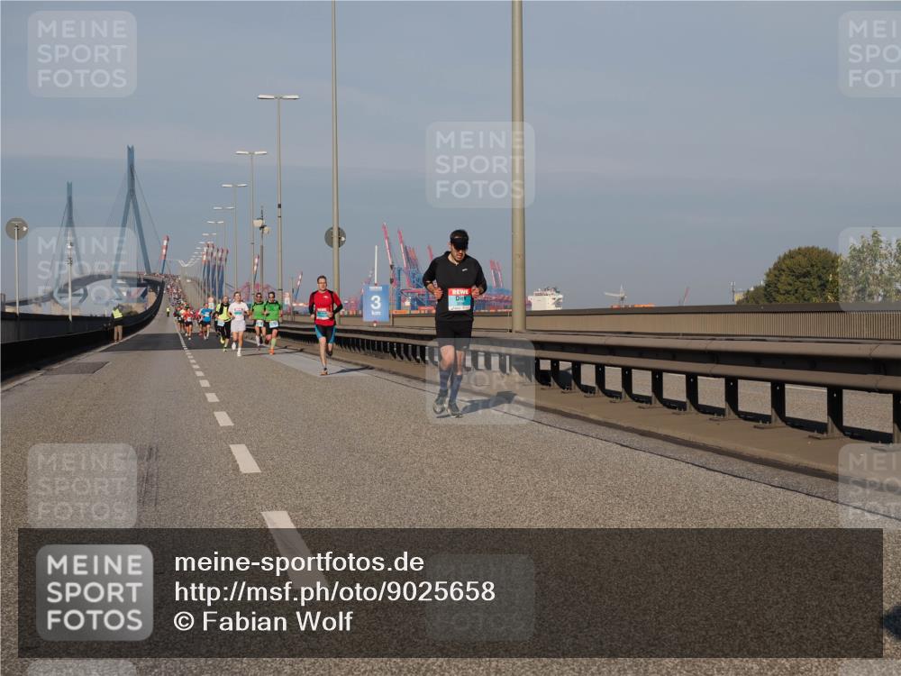 03.10.2025 - Köhlbrandbrückenlauf Fabian Wolf http://msf.ph/oto/9025658 03.10.2025 09:41:55 Position 3 3 meine-sportfotos.de