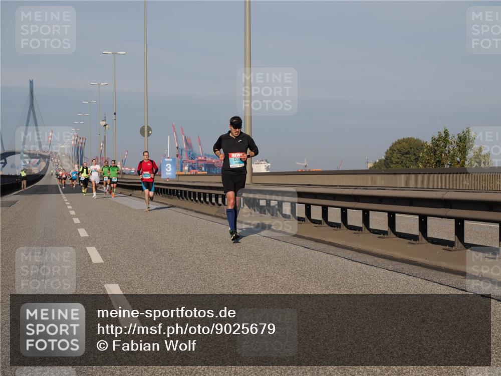 03.10.2025 - Köhlbrandbrückenlauf Fabian Wolf http://msf.ph/oto/9025679 03.10.2025 09:41:55 Position 3  meine-sportfotos.de