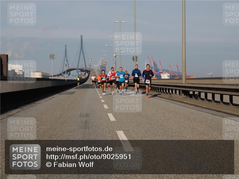 03.10.2025 - Köhlbrandbrückenlauf Fabian Wolf http://msf.ph/oto/9025951 03.10.2025 09:42:13 Position 3  meine-sportfotos.de