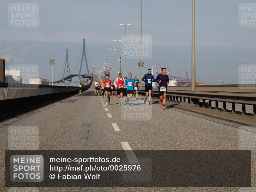 03.10.2025 - Köhlbrandbrückenlauf Fabian Wolf http://msf.ph/oto/9025976 03.10.2025 09:42:14 Position 3  meine-sportfotos.de