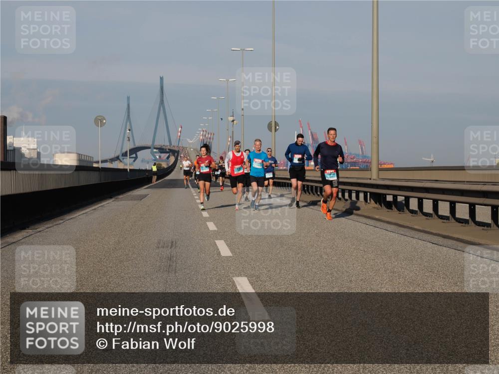 03.10.2025 - Köhlbrandbrückenlauf Fabian Wolf http://msf.ph/oto/9025998 03.10.2025 09:42:14 Position 3  meine-sportfotos.de