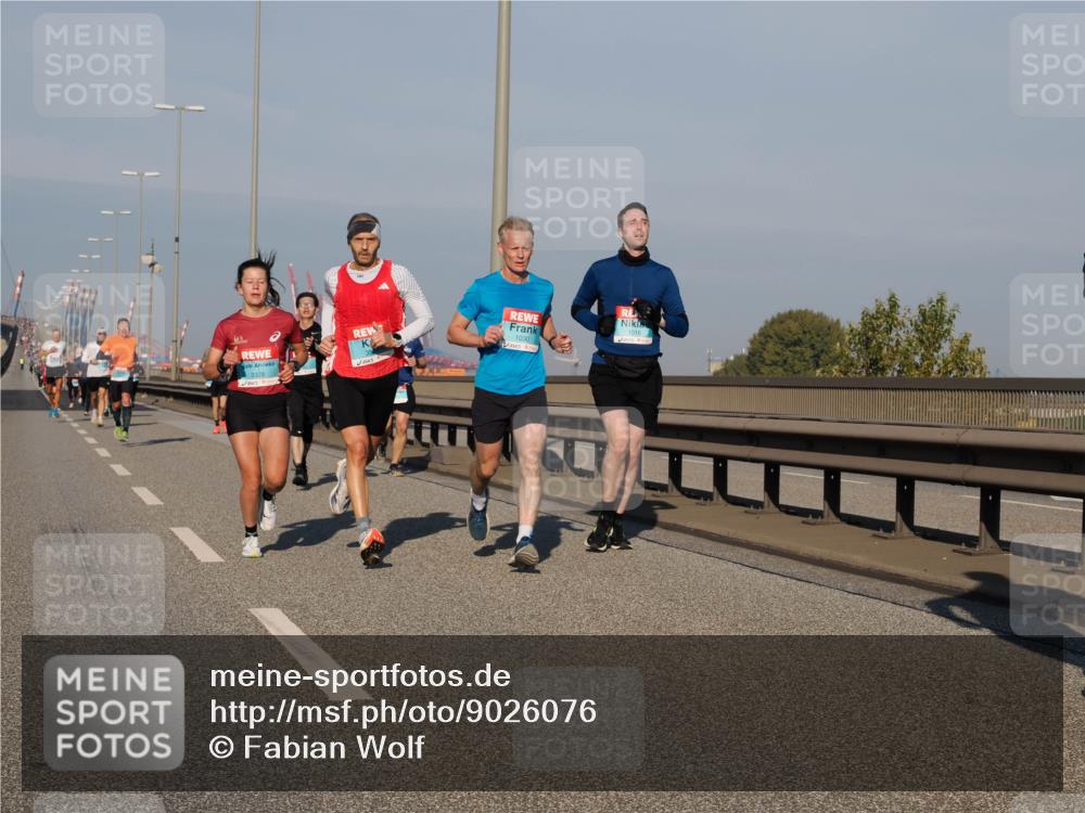 03.10.2025 - Köhlbrandbrückenlauf Fabian Wolf http://msf.ph/oto/9026076 03.10.2025 09:42:19 Position 3 3376, 1016, 1030 meine-sportfotos.de