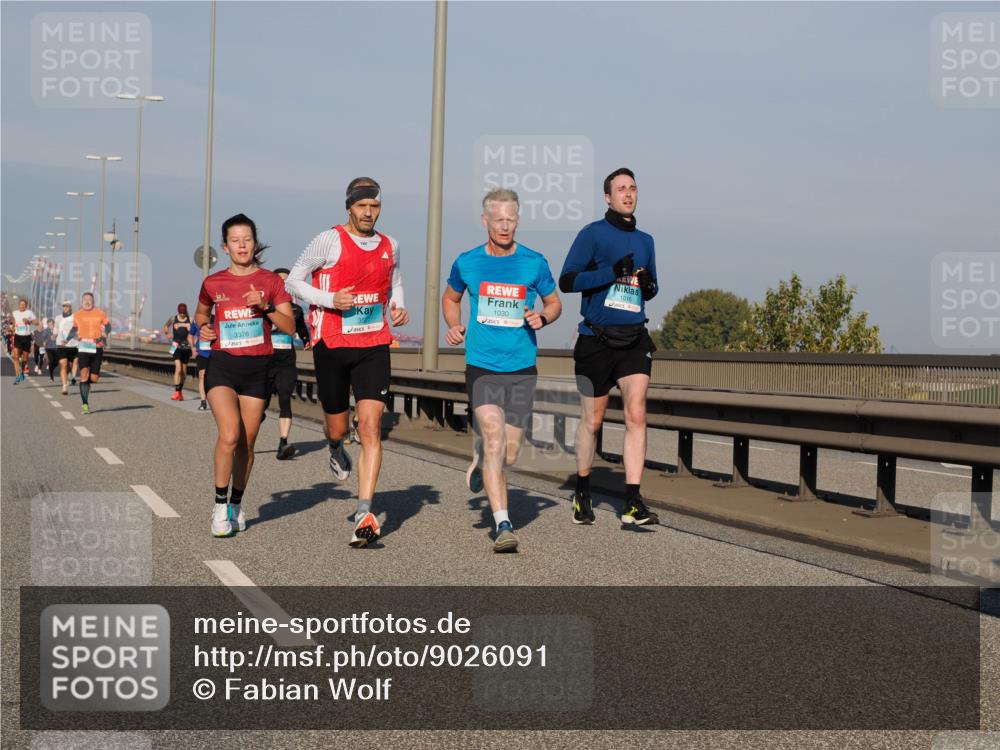 03.10.2025 - Köhlbrandbrückenlauf Fabian Wolf http://msf.ph/oto/9026091 03.10.2025 09:42:19 Position 3 3376, 1030, 1016 meine-sportfotos.de