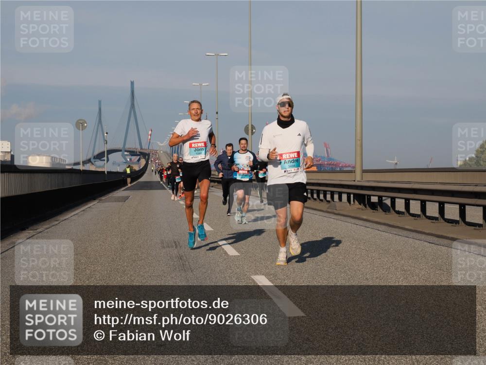 03.10.2025 - Köhlbrandbrückenlauf Fabian Wolf http://msf.ph/oto/9026306 03.10.2025 09:42:28 Position 3 1048, 3494 meine-sportfotos.de