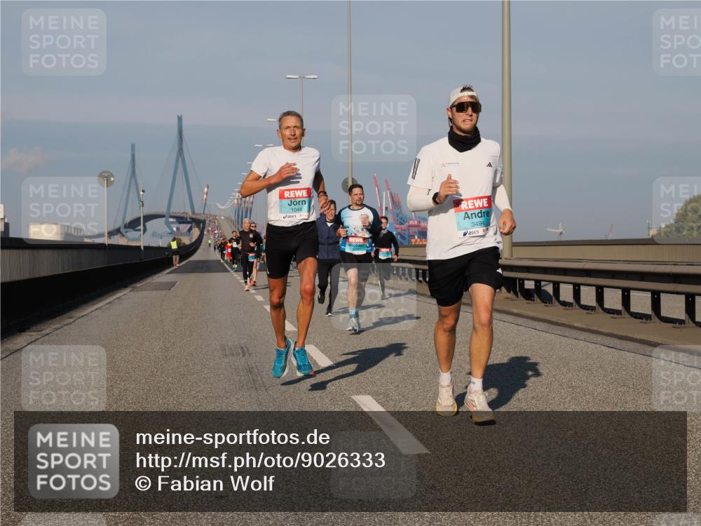 03.10.2025 - Köhlbrandbrückenlauf Fabian Wolf http://msf.ph/oto/9026333 03.10.2025 09:42:29 Position 3 1048, 3494 meine-sportfotos.de