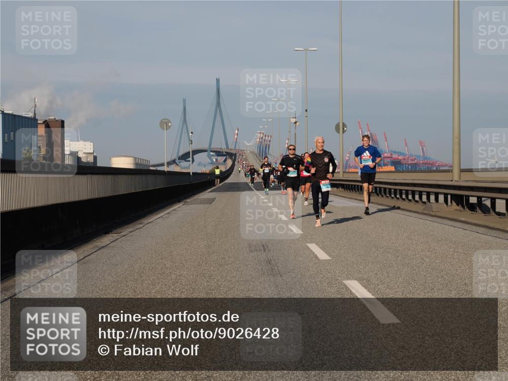 03.10.2025 - Köhlbrandbrückenlauf Fabian Wolf http://msf.ph/oto/9026428 03.10.2025 09:42:34 Position 3  meine-sportfotos.de