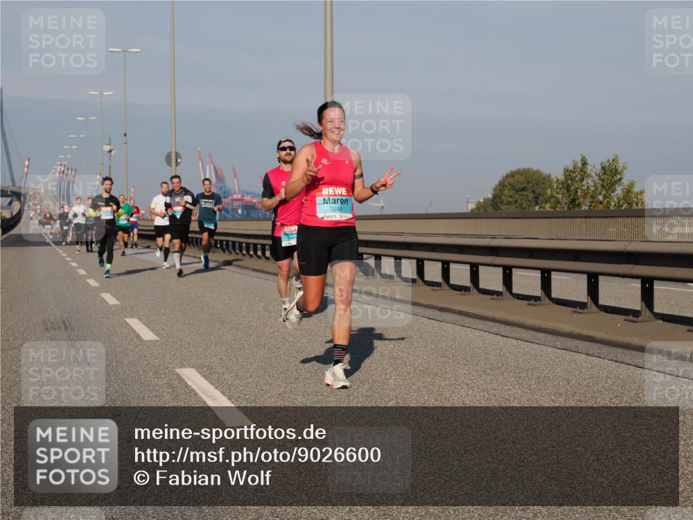 03.10.2025 - Köhlbrandbrückenlauf Fabian Wolf http://msf.ph/oto/9026600 03.10.2025 09:42:41 Position 3 3249 meine-sportfotos.de