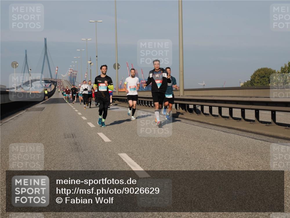 03.10.2025 - Köhlbrandbrückenlauf Fabian Wolf http://msf.ph/oto/9026629 03.10.2025 09:42:44 Position 3  meine-sportfotos.de
