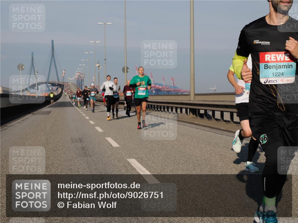 03.10.2025 - Köhlbrandbrückenlauf Fabian Wolf http://msf.ph/oto/9026751 03.10.2025 09:42:48 Position 3 1224 meine-sportfotos.de