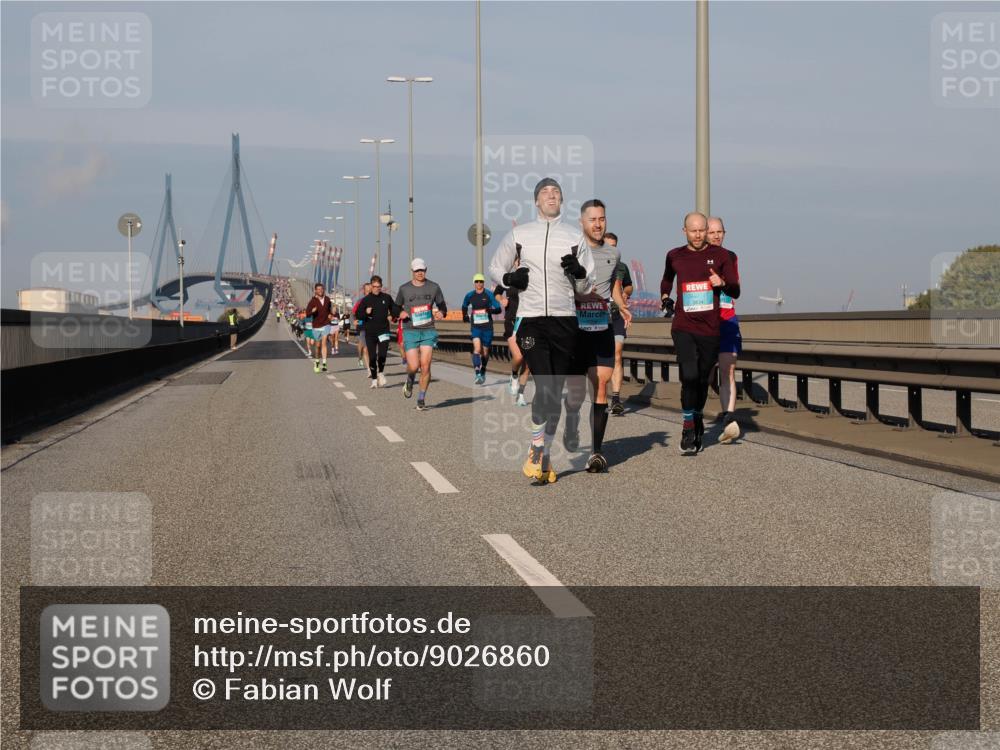 03.10.2025 - Köhlbrandbrückenlauf Fabian Wolf http://msf.ph/oto/9026860 03.10.2025 09:42:52 Position 3 3834 meine-sportfotos.de