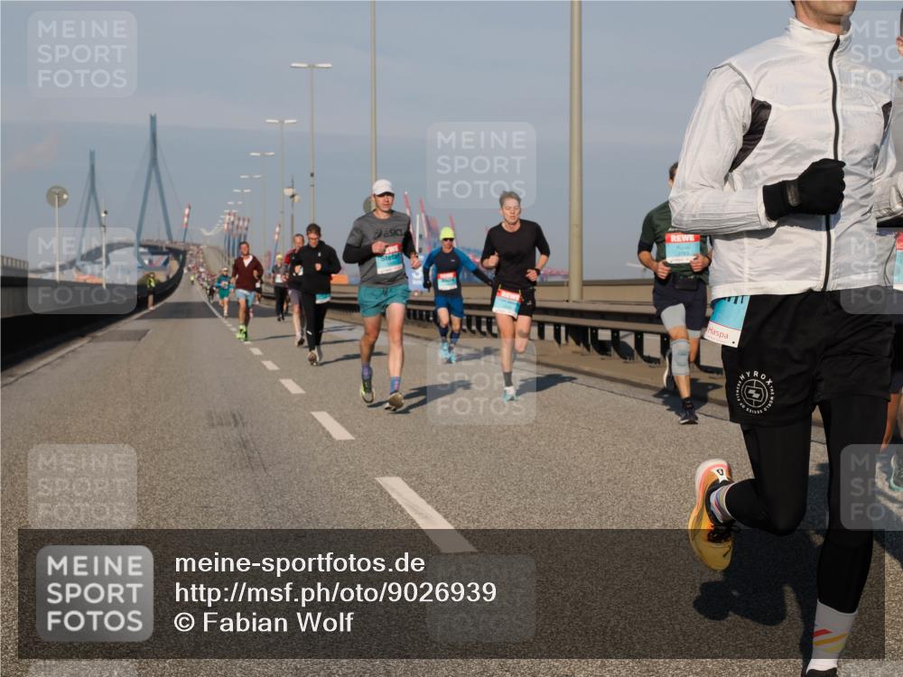 03.10.2025 - Köhlbrandbrückenlauf Fabian Wolf http://msf.ph/oto/9026939 03.10.2025 09:42:54 Position 3  meine-sportfotos.de
