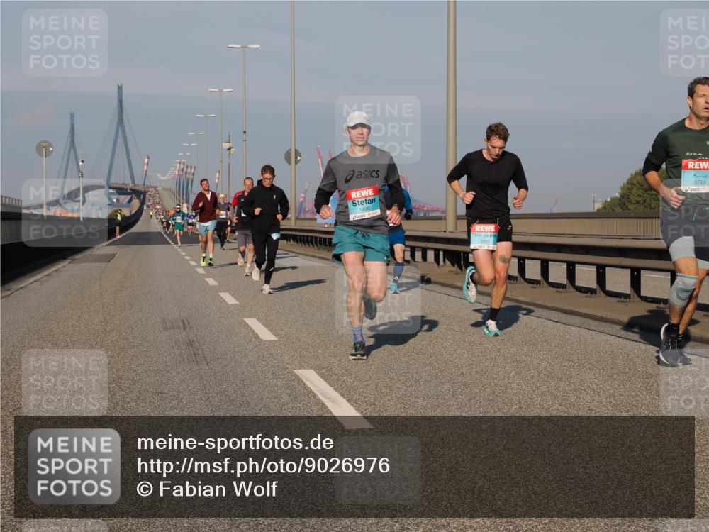 03.10.2025 - Köhlbrandbrückenlauf Fabian Wolf http://msf.ph/oto/9026976 03.10.2025 09:42:56 Position 3 1490, 3531, 3763 meine-sportfotos.de