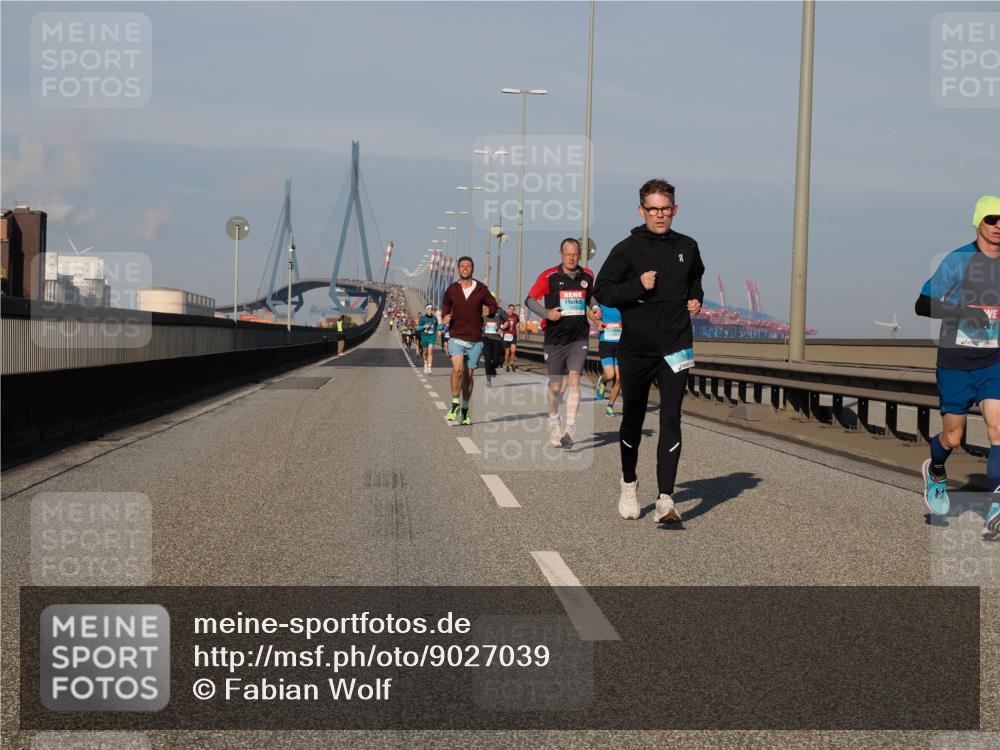 03.10.2025 - Köhlbrandbrückenlauf Fabian Wolf http://msf.ph/oto/9027039 03.10.2025 09:42:58 Position 3  meine-sportfotos.de