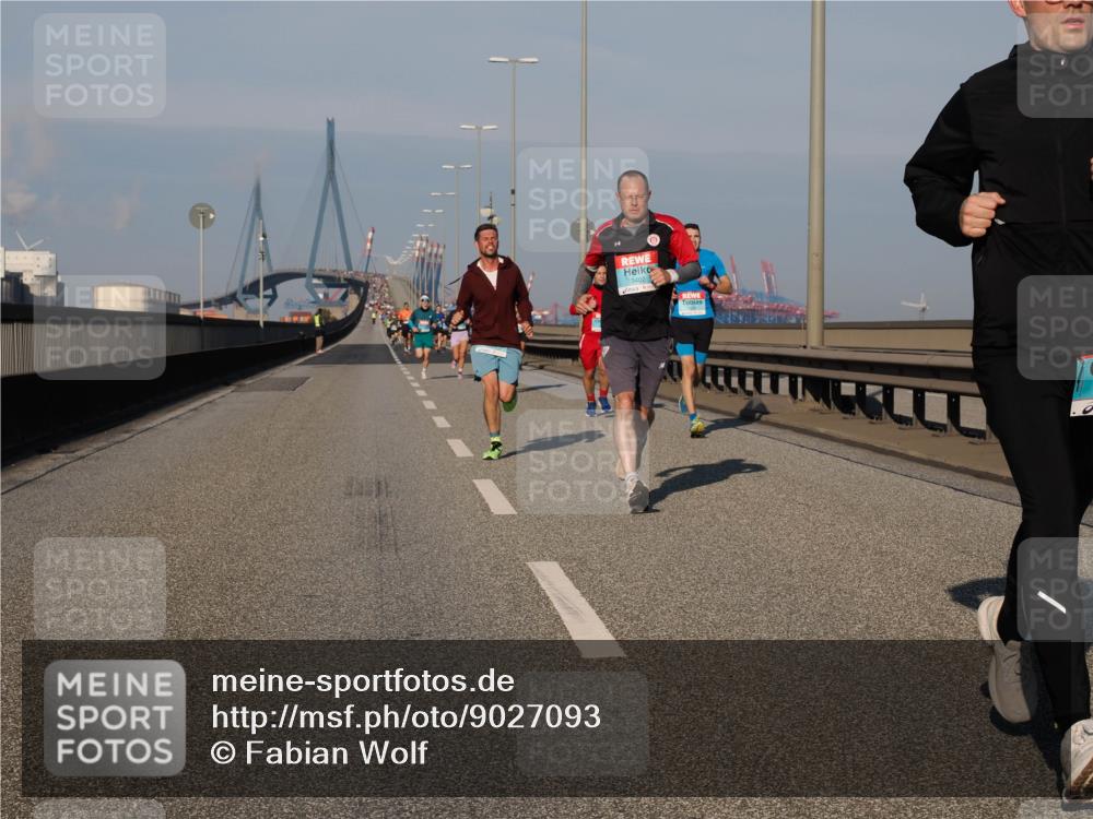 03.10.2025 - Köhlbrandbrückenlauf Fabian Wolf http://msf.ph/oto/9027093 03.10.2025 09:43:00 Position 3 3402, 30 meine-sportfotos.de