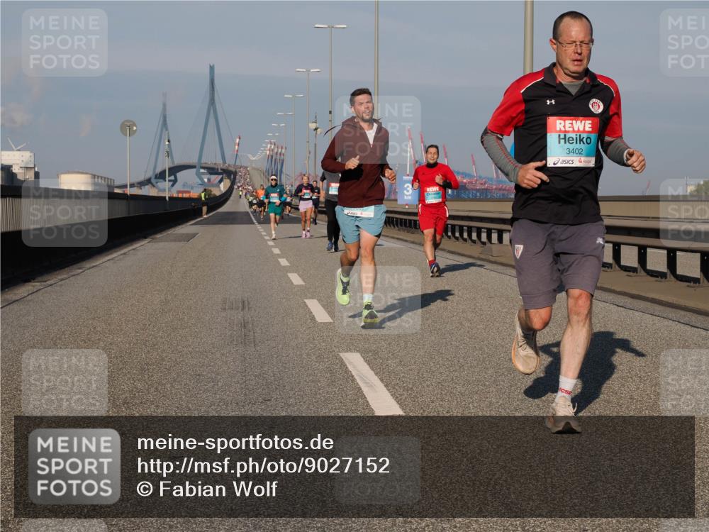 03.10.2025 - Köhlbrandbrückenlauf Fabian Wolf http://msf.ph/oto/9027152 03.10.2025 09:43:02 Position 3 3, 3402 meine-sportfotos.de