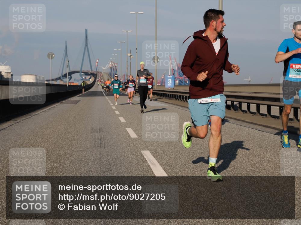 03.10.2025 - Köhlbrandbrückenlauf Fabian Wolf http://msf.ph/oto/9027205 03.10.2025 09:43:03 Position 3 3, 1023 meine-sportfotos.de