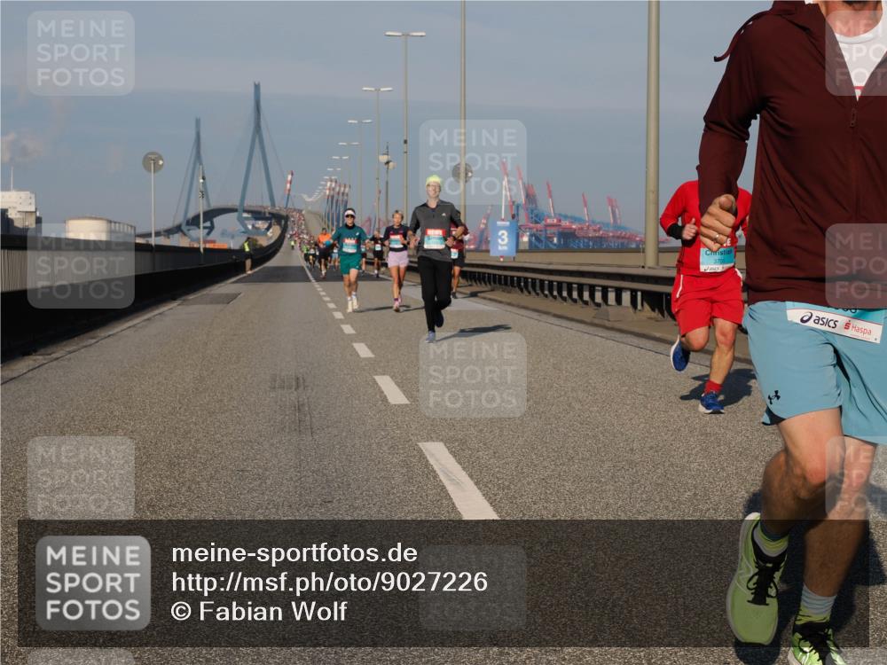 03.10.2025 - Köhlbrandbrückenlauf Fabian Wolf http://msf.ph/oto/9027226 03.10.2025 09:43:04 Position 3 3, 3705 meine-sportfotos.de
