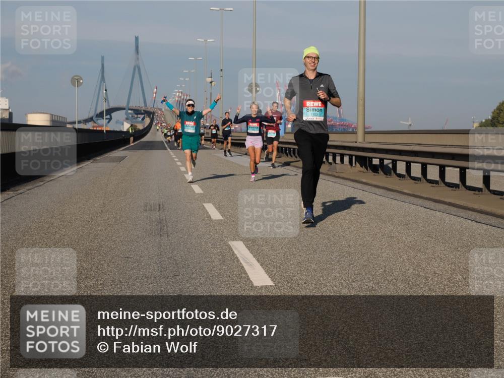 03.10.2025 - Köhlbrandbrückenlauf Fabian Wolf http://msf.ph/oto/9027317 03.10.2025 09:43:07 Position 3 1103 meine-sportfotos.de