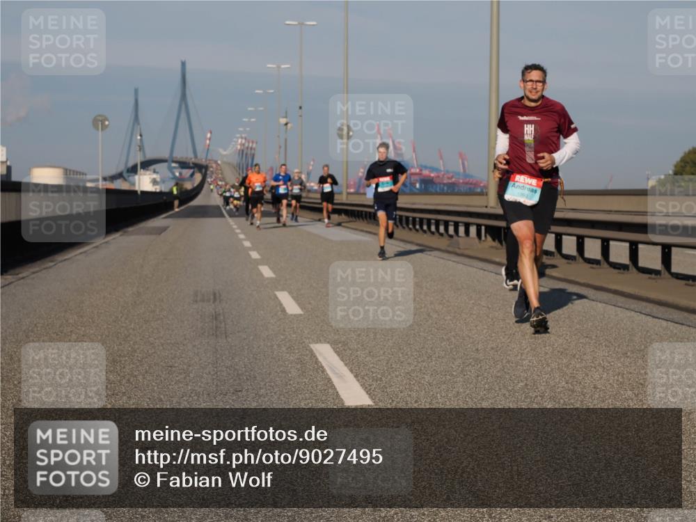03.10.2025 - Köhlbrandbrückenlauf Fabian Wolf http://msf.ph/oto/9027495 03.10.2025 09:43:13 Position 3 1090 meine-sportfotos.de