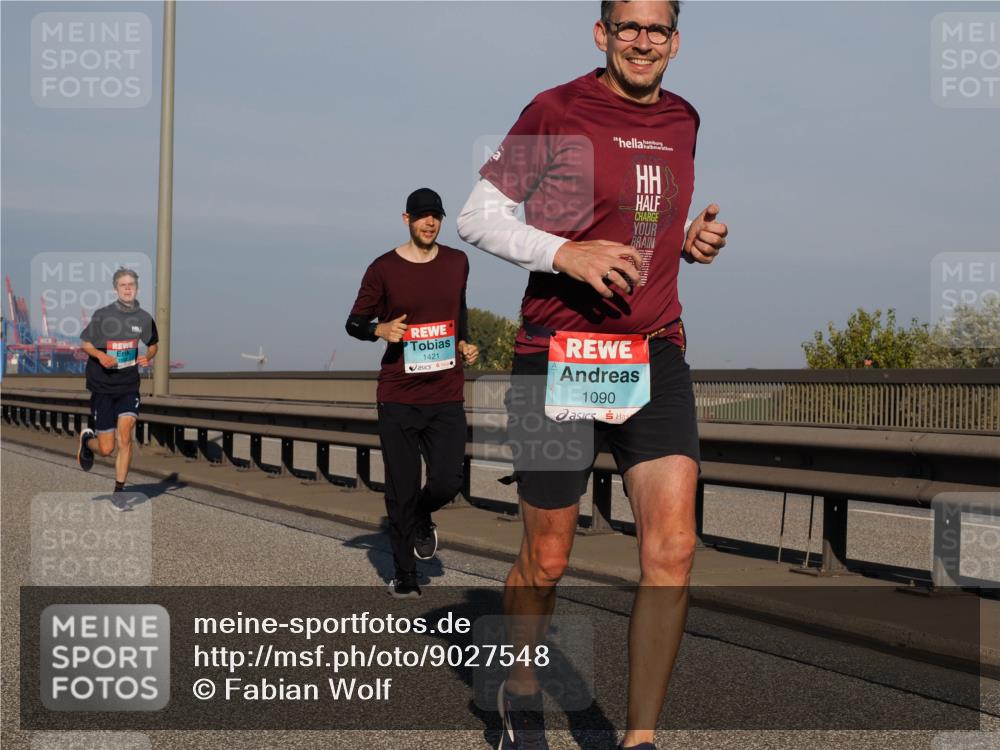 03.10.2025 - Köhlbrandbrückenlauf Fabian Wolf http://msf.ph/oto/9027548 03.10.2025 09:43:15 Position 3 1421, 1090 meine-sportfotos.de