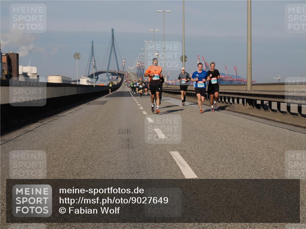 03.10.2025 - Köhlbrandbrückenlauf Fabian Wolf http://msf.ph/oto/9027649 03.10.2025 09:43:19 Position 3  meine-sportfotos.de