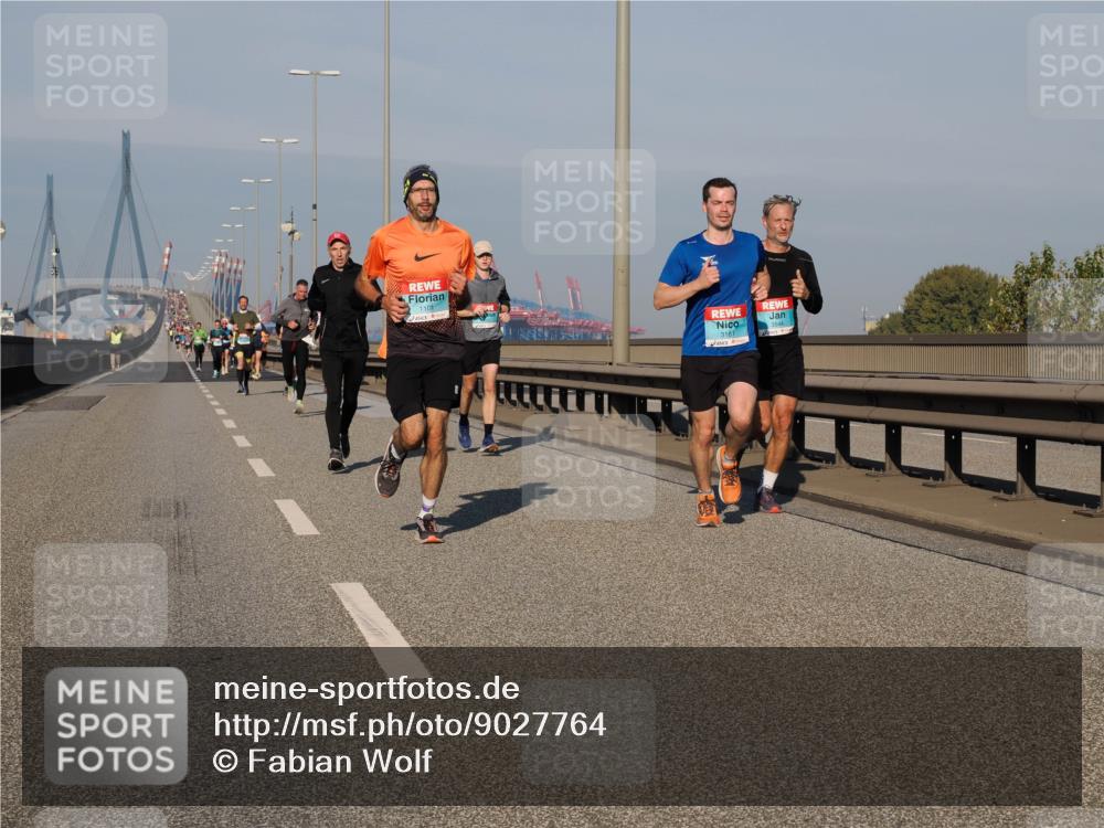 03.10.2025 - Köhlbrandbrückenlauf Fabian Wolf http://msf.ph/oto/9027764 03.10.2025 09:43:22 Position 3 11019, 3181, 3544 meine-sportfotos.de