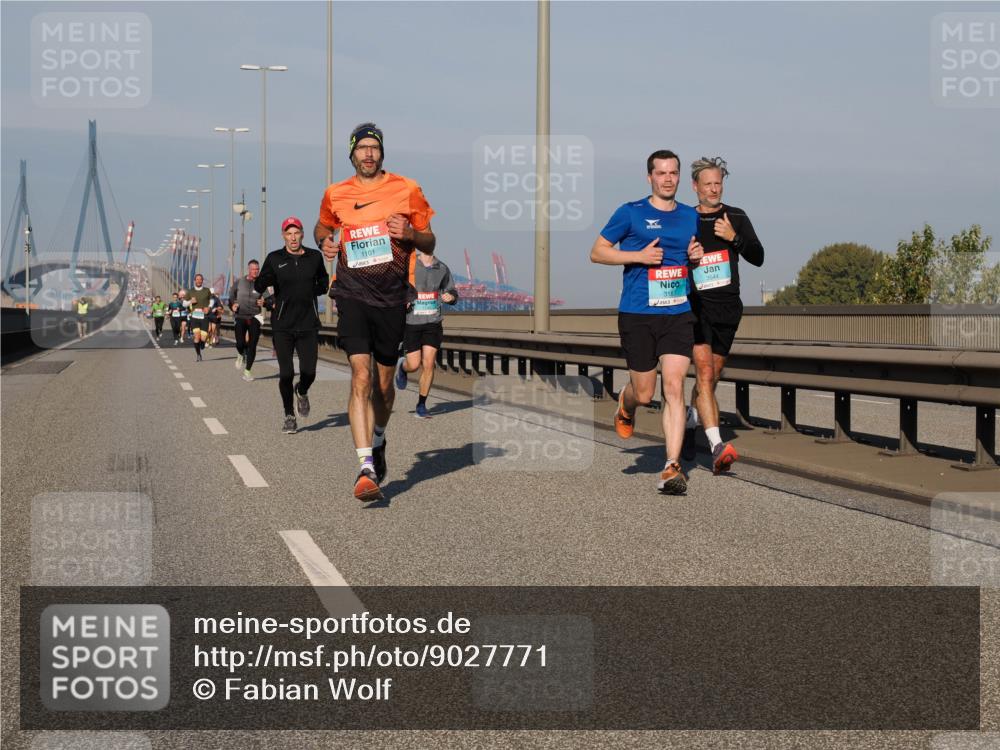 03.10.2025 - Köhlbrandbrückenlauf Fabian Wolf http://msf.ph/oto/9027771 03.10.2025 09:43:22 Position 3 1101, 3181, 3544 meine-sportfotos.de