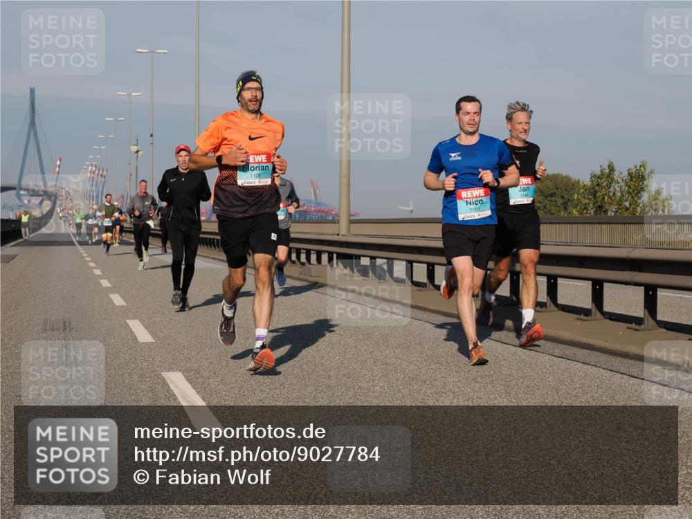 03.10.2025 - Köhlbrandbrückenlauf Fabian Wolf http://msf.ph/oto/9027784 03.10.2025 09:43:23 Position 3 1101, 3181, 3544 meine-sportfotos.de
