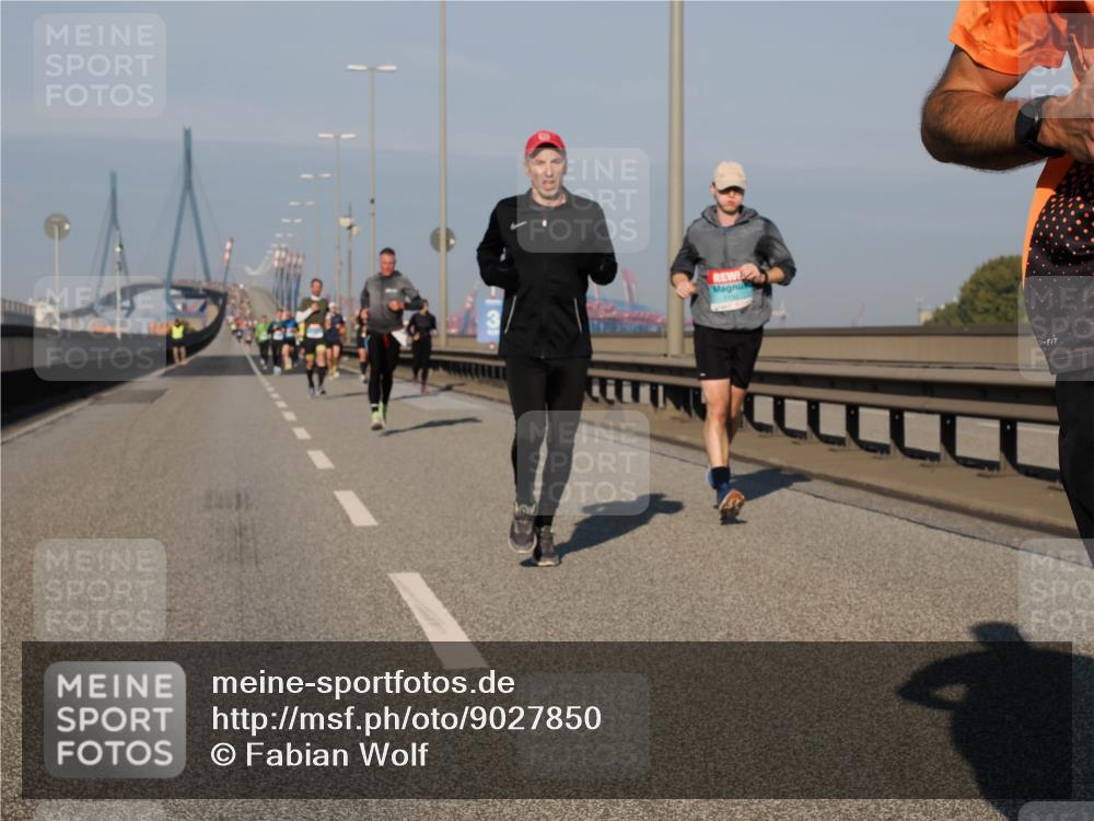 03.10.2025 - Köhlbrandbrückenlauf Fabian Wolf http://msf.ph/oto/9027850 03.10.2025 09:43:25 Position 3  meine-sportfotos.de