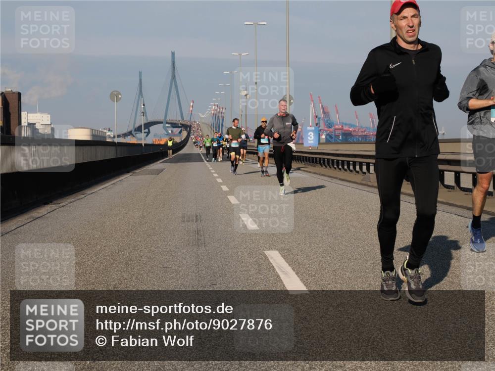 03.10.2025 - Köhlbrandbrückenlauf Fabian Wolf http://msf.ph/oto/9027876 03.10.2025 09:43:26 Position 3  meine-sportfotos.de