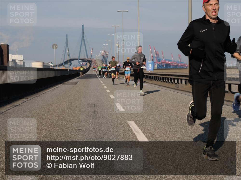 03.10.2025 - Köhlbrandbrückenlauf Fabian Wolf http://msf.ph/oto/9027883 03.10.2025 09:43:26 Position 3 100 meine-sportfotos.de