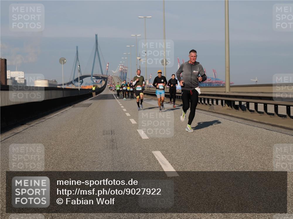 03.10.2025 - Köhlbrandbrückenlauf Fabian Wolf http://msf.ph/oto/9027922 03.10.2025 09:43:28 Position 3  meine-sportfotos.de