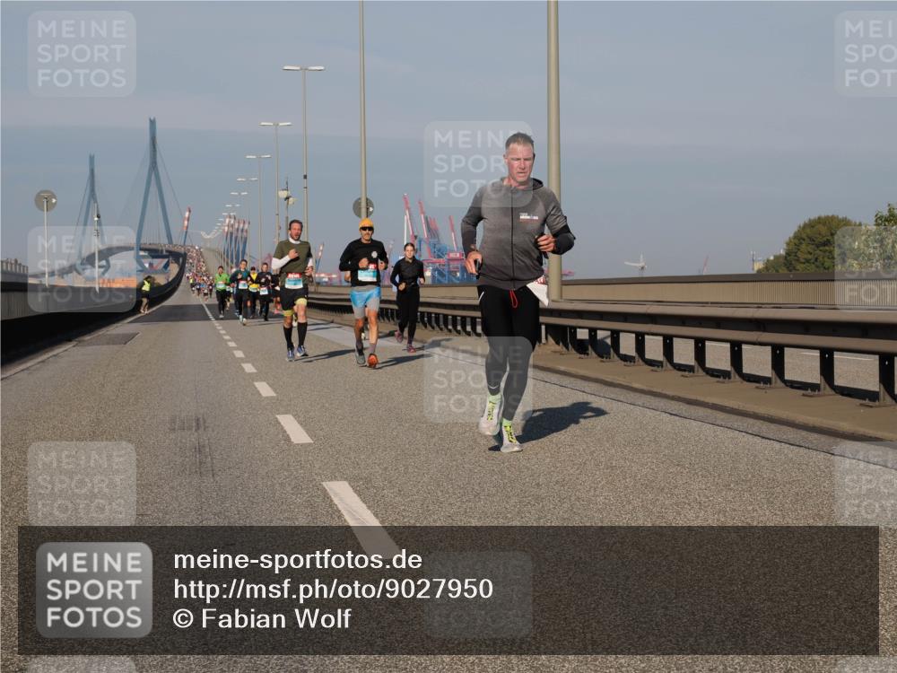 03.10.2025 - Köhlbrandbrückenlauf Fabian Wolf http://msf.ph/oto/9027950 03.10.2025 09:43:28 Position 3  meine-sportfotos.de