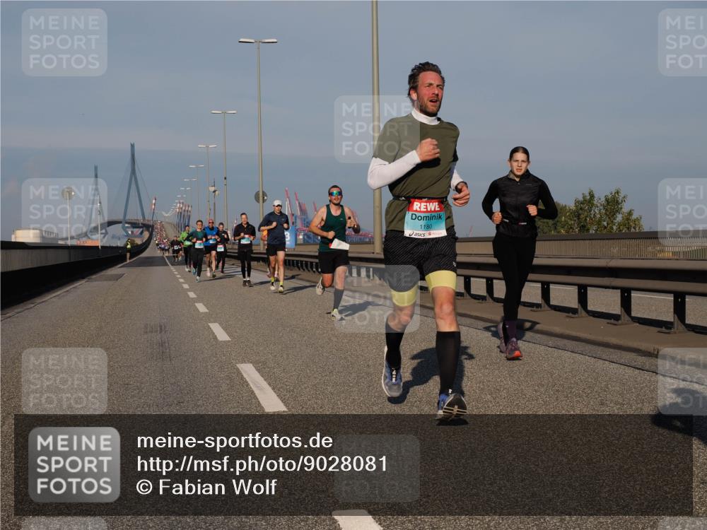 03.10.2025 - Köhlbrandbrückenlauf Fabian Wolf http://msf.ph/oto/9028081 03.10.2025 09:43:34 Position 3 1180 meine-sportfotos.de