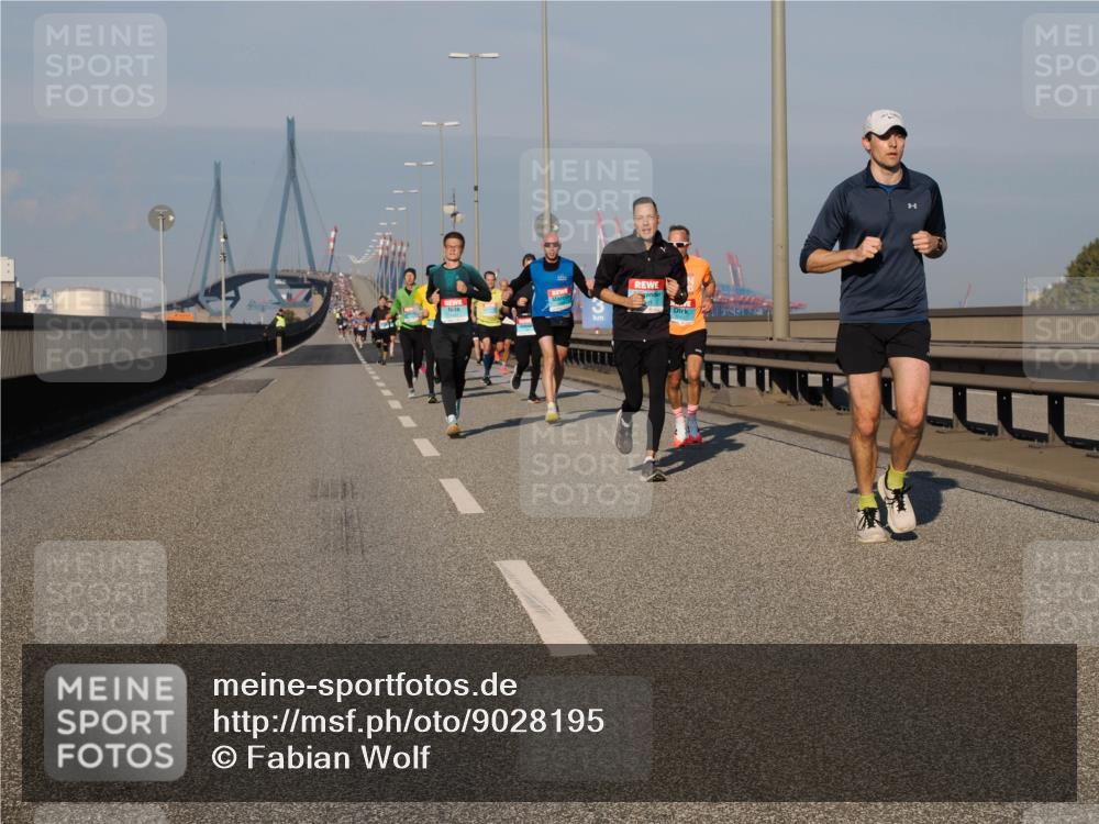 03.10.2025 - Köhlbrandbrückenlauf Fabian Wolf http://msf.ph/oto/9028195 03.10.2025 09:43:38 Position 3  meine-sportfotos.de