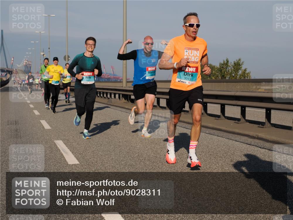03.10.2025 - Köhlbrandbrückenlauf Fabian Wolf http://msf.ph/oto/9028311 03.10.2025 09:43:42 Position 3 1027, 3043 meine-sportfotos.de