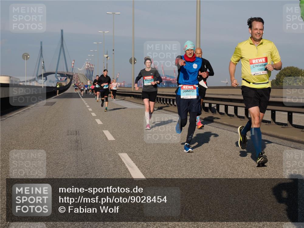 03.10.2025 - Köhlbrandbrückenlauf Fabian Wolf http://msf.ph/oto/9028454 03.10.2025 09:43:47 Position 3 2955, 1083 meine-sportfotos.de