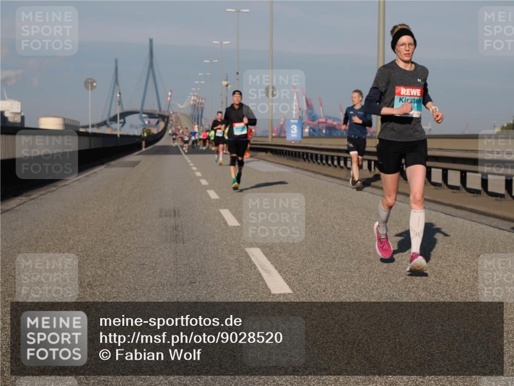 03.10.2025 - Köhlbrandbrückenlauf Fabian Wolf http://msf.ph/oto/9028520 03.10.2025 09:43:50 Position 3  meine-sportfotos.de