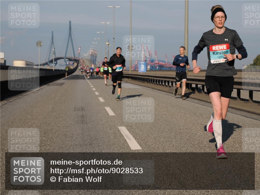 03.10.2025 - Köhlbrandbrückenlauf Fabian Wolf http://msf.ph/oto/9028533 03.10.2025 09:43:50 Position 3 1258 meine-sportfotos.de