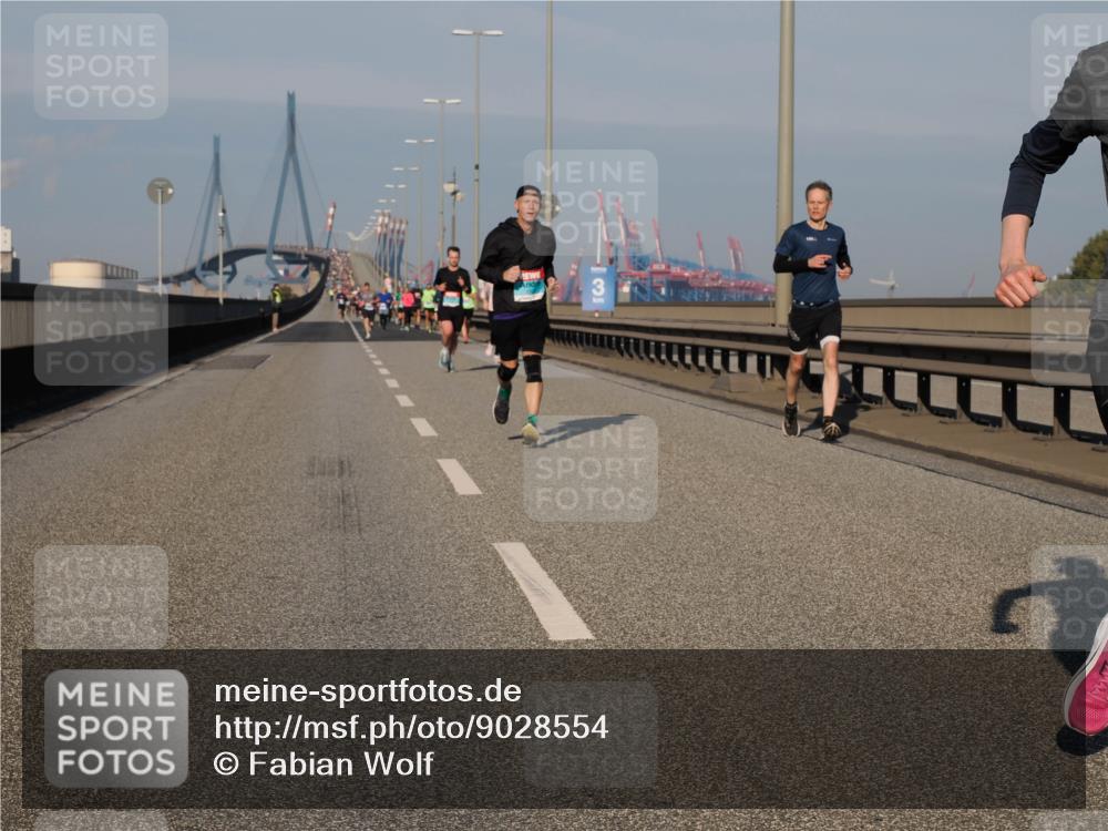 03.10.2025 - Köhlbrandbrückenlauf Fabian Wolf http://msf.ph/oto/9028554 03.10.2025 09:43:51 Position 3  meine-sportfotos.de