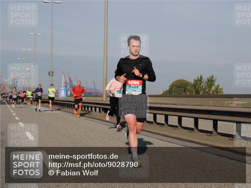 03.10.2025 - Köhlbrandbrückenlauf Fabian Wolf http://msf.ph/oto/9028790 03.10.2025 09:43:58 Position 3 3, 1068 meine-sportfotos.de