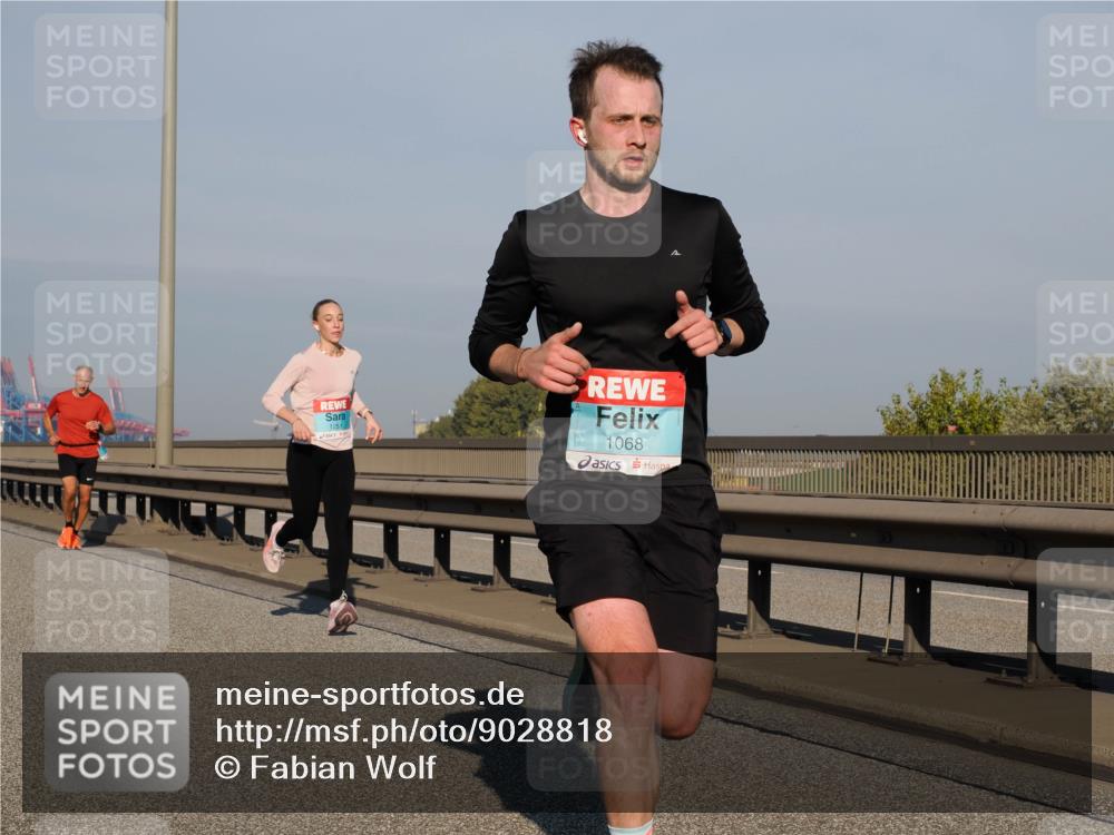 03.10.2025 - Köhlbrandbrückenlauf Fabian Wolf http://msf.ph/oto/9028818 03.10.2025 09:43:59 Position 3 1251, 1068, 000000 meine-sportfotos.de